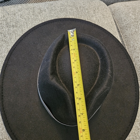 Black Felt Fedora Hat - Picture 14 of 16